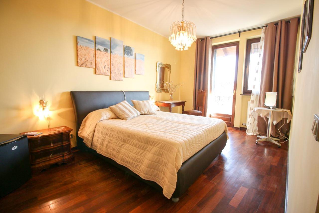 Spighe Paglia E Girasole Bed and Breakfast Candia Canavese Exteriör bild
