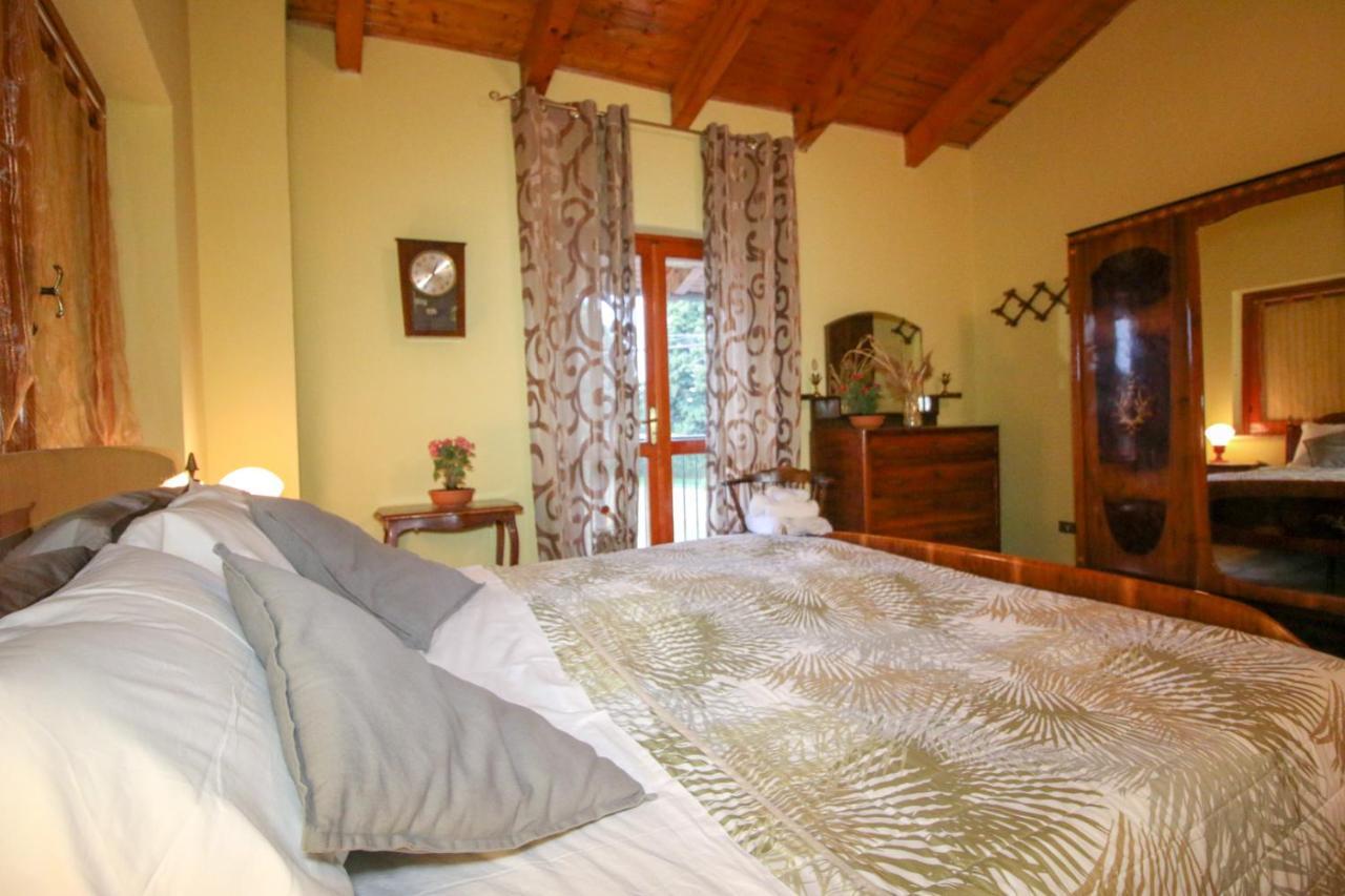 Spighe Paglia E Girasole Bed and Breakfast Candia Canavese Exteriör bild
