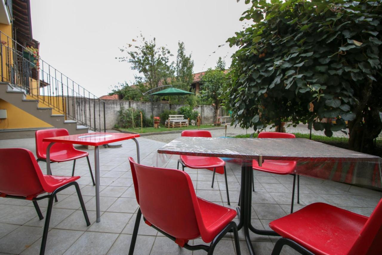 Spighe Paglia E Girasole Bed and Breakfast Candia Canavese Exteriör bild