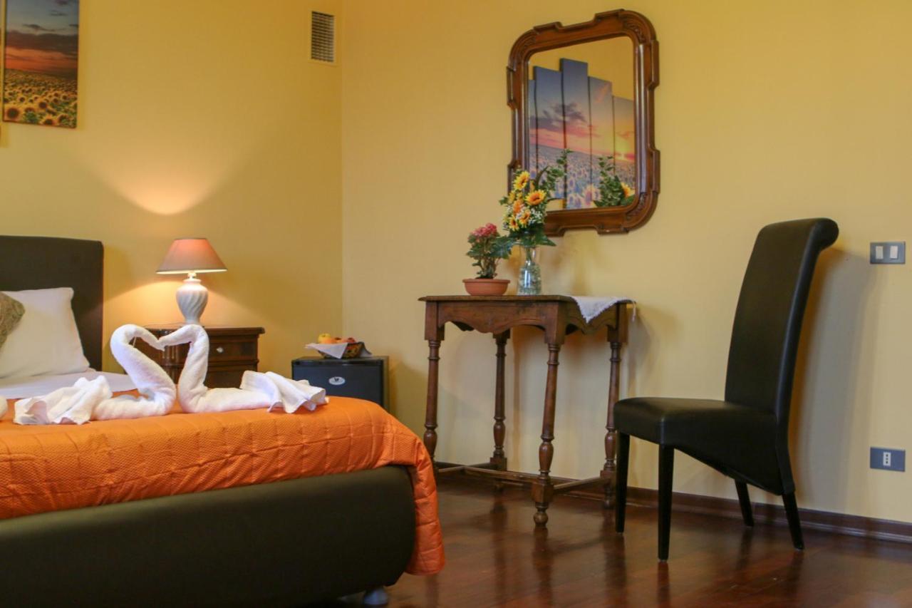 Spighe Paglia E Girasole Bed and Breakfast Candia Canavese Exteriör bild