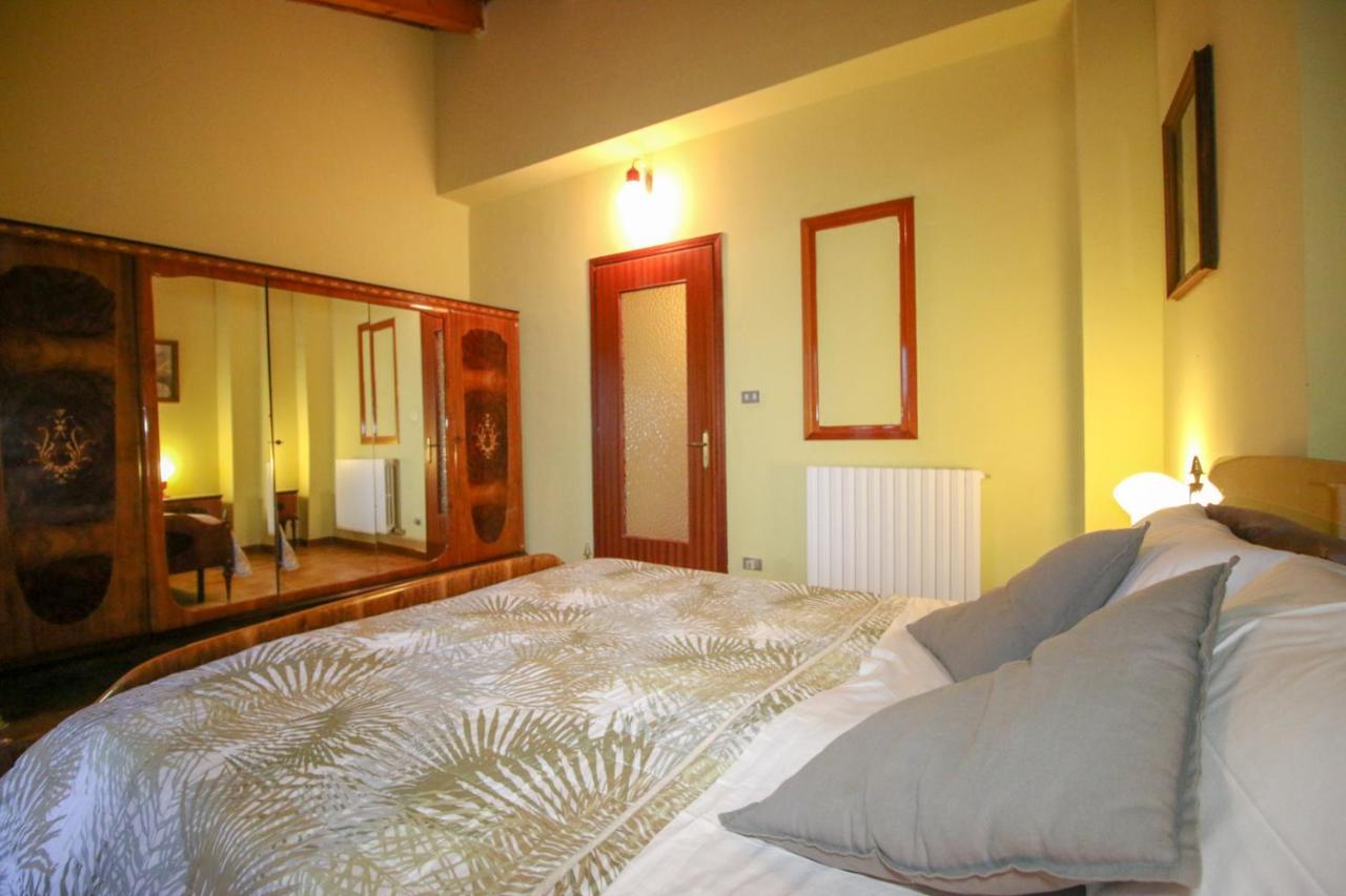 Spighe Paglia E Girasole Bed and Breakfast Candia Canavese Exteriör bild
