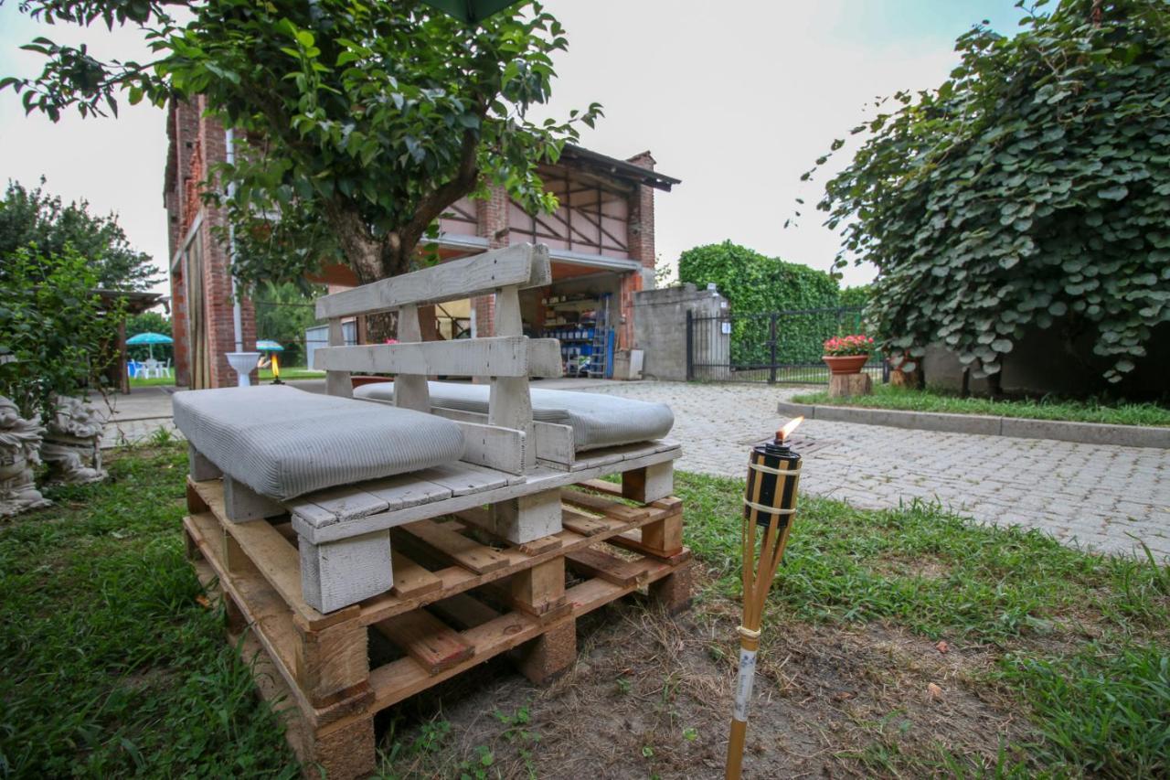 Spighe Paglia E Girasole Bed and Breakfast Candia Canavese Exteriör bild