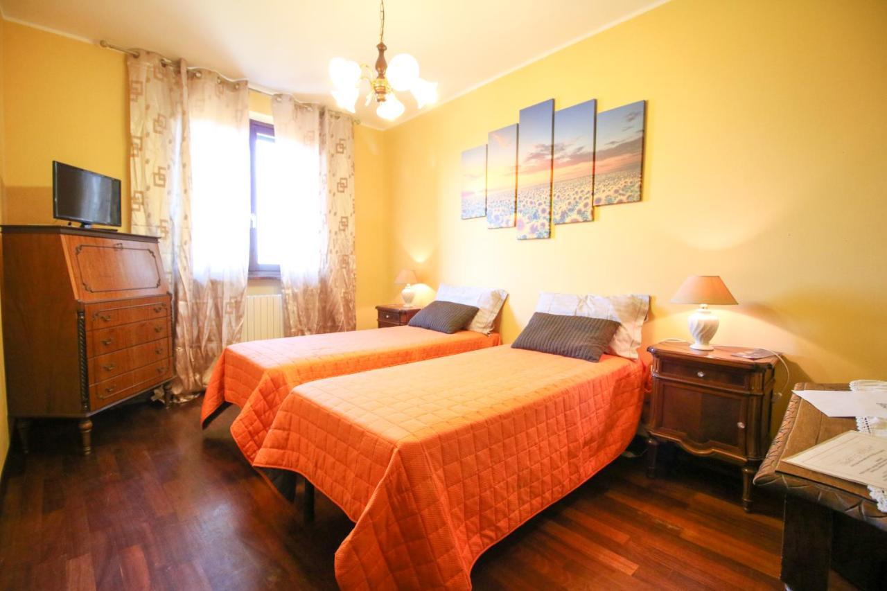 Spighe Paglia E Girasole Bed and Breakfast Candia Canavese Exteriör bild