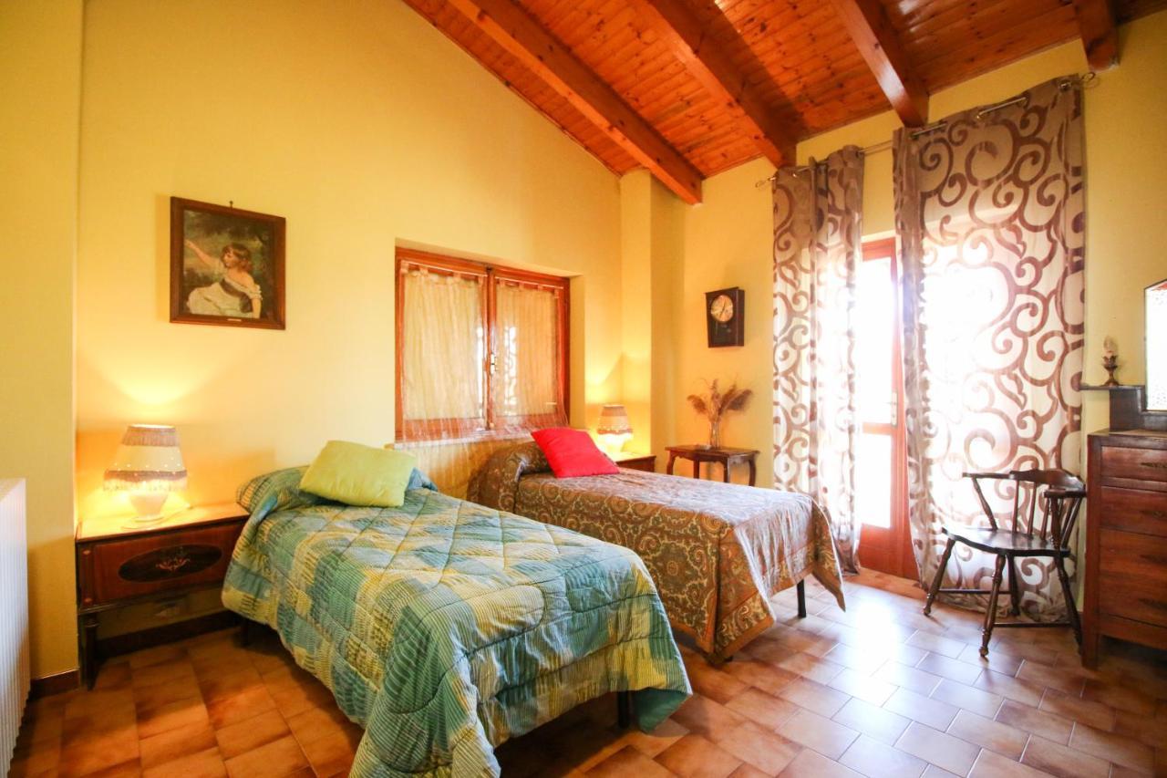 Spighe Paglia E Girasole Bed and Breakfast Candia Canavese Exteriör bild