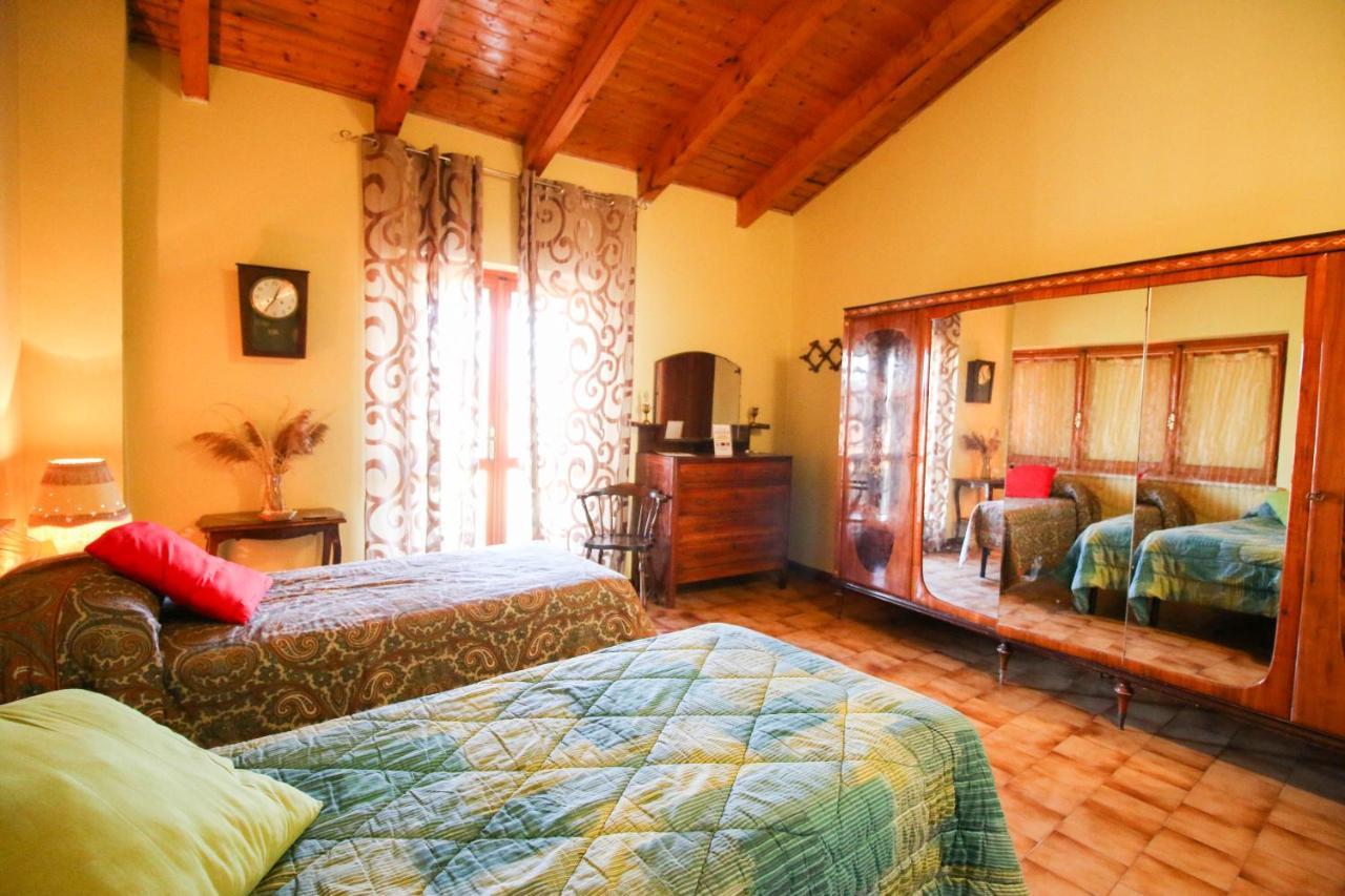 Spighe Paglia E Girasole Bed and Breakfast Candia Canavese Exteriör bild